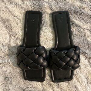 H & M black sandals